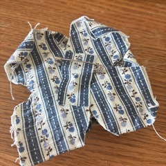 【ハンドメイド】☆布製ブローチ☆水色☆花柄☆可愛い☆の画像