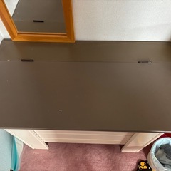 子供用つくえの画像