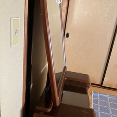 鏡台の画像