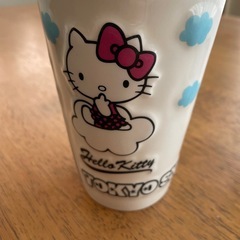 中古品　東京スカイツリーキティーちゃん非売品と湯呑みの画像