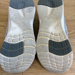 ASICSスニーカー 22cm の画像