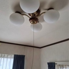 欧風デザインおしゃれなシーリングライトの画像