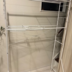 洗濯機上の収納ラックの画像