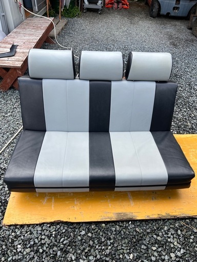 200系ハイエース　FASP　バタフライシート　他サイトにも出品中、検討はお早めに