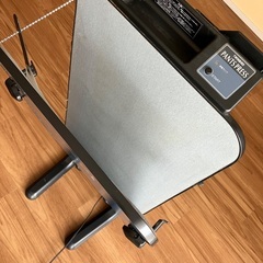 ズボンプレッサー　ツインバード製の画像