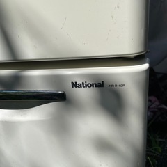 レトロ　冷蔵庫(不動品)の画像