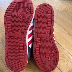 adidas スニーカー　25.5の画像