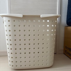 かご　ランドリーバスケット　あげます
の画像