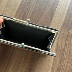 ヘビ皮のさいふの画像