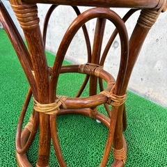 ラタンイスの画像