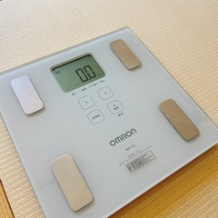 オムロン OMRON 体重体組成計 HBF-214-Wの画像