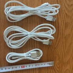 【新品・未使用品】☆iPhoneケーブル☆1本☆白色☆２本おまけ☆の画像