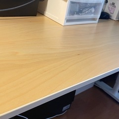 IKEA イケア
 パソコンデスクの画像