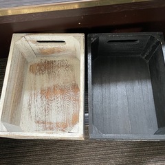 ヴィンテージっぽい箱　木の画像