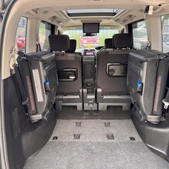 日産　セレナ　平成26年車の画像