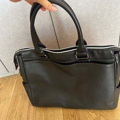 黒 レザー調 ビジネスバッグ／ブリーフケースの画像