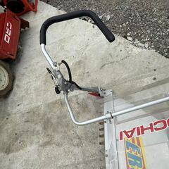 【福岡県みやま市】落合 軽剪枝機 ERS-1200 2人用 刈ナラシ機 2サイクルエンジン オチアイ OCHIAI 茶刈機 茶摘 剪定 茶園の画像