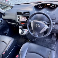 日産　セレナ　平成26年車の画像