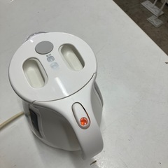 2509-319 ティファール電気ケトル1ℓホワイト 通電確認済み 年式不明　キズ汚れありの画像