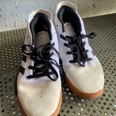 アディダス　バスケットシューズ　24cm  バッシュの画像