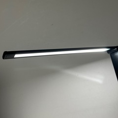 ワイヤレス充電機能付 き LEDデスクスタント ライトの画像