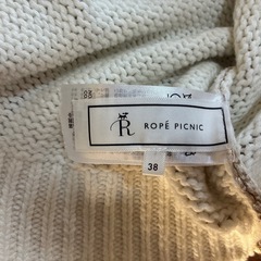 ★美品★　ROPÉ PICNIC 　ゴールド　Tシャツ の画像