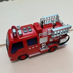 マルカ ゴミ収集車はじめ全7点　
音が出る消防車 カーキャリア　ミキサー車　JAFの画像