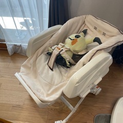 ハイローチェア　コンビ　ネムリラ　ベビーチェア　お食事チェアの画像