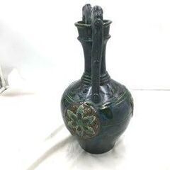 【❗️✨存在感抜群✨❗️】インテリア花瓶 🏺装飾壺オブジェ🌟 ダークグリーン釉薬×花文様エンボス✨の画像
