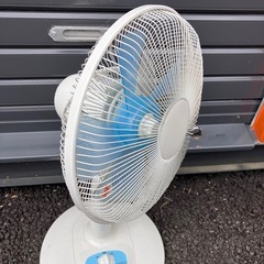 扇風機　汚れ有りますが使えますの画像