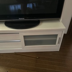 【決まりました】カントリー風　ホワイト木製 テレビ台　収納付の画像