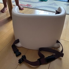子供補助椅子　机ありの画像