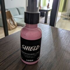 LUSH シールドヘアセラムの画像
