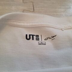 UNIQLO UT ロゴ ホワイトTシャツ  ユニクロ メンズ 紳士服 Lの画像