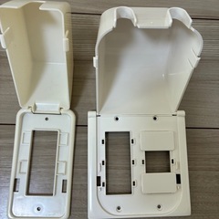 コンセントカバーの画像