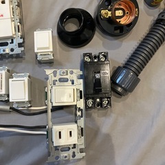 電気工事士学習用電材キットの画像