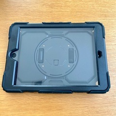 耐衝撃性素材 iPadケース、肩ひも付きの画像