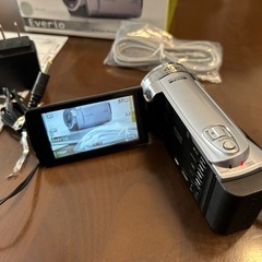 JVC Everio GZ-E220 ビデオカメラ 本体の画像
