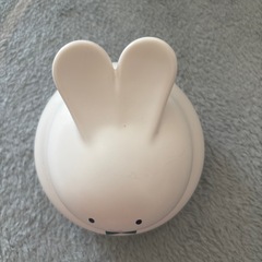 スタバのマグカップの蓋 うさぎの画像