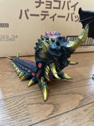 ウルトラマン　ゴジラ　怪獣　ギャオス