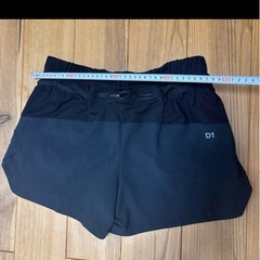 アシックス　ランニングマルチポケットショートパンツ　レディース　ブラックの画像