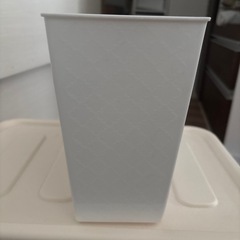 縦型の収納ボックスの画像