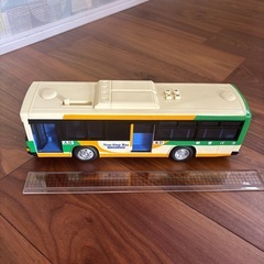 バス消防車おもちゃの画像