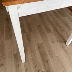 ダイニングテーブル　ikeaの画像