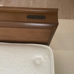 ② シングルベッド　マットレス付の画像