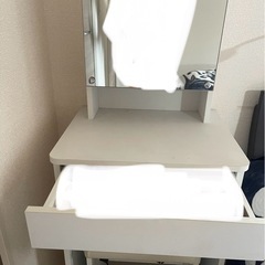 ドレッサー
の画像