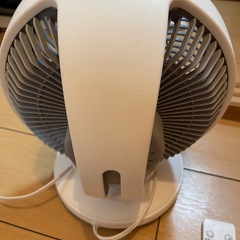 POLENTAT 円形扇風機 リモコン付きの画像