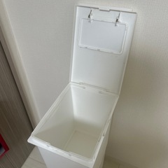 36Lキャスター付き2段ゴミ箱の画像