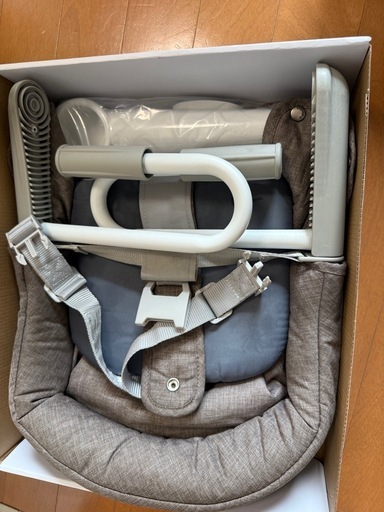 イングリッシーナ ファスト（ベビーテーブルチェア）