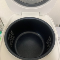 炊飯器の画像